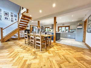 Photo 16- click for photo gallery